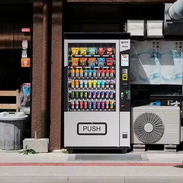 Best-selling snack vending machine for high-traffic locations